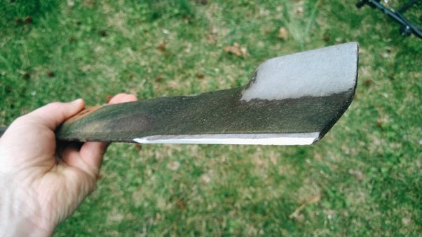 Which Side of the Lawn Mower Blade is Up Image